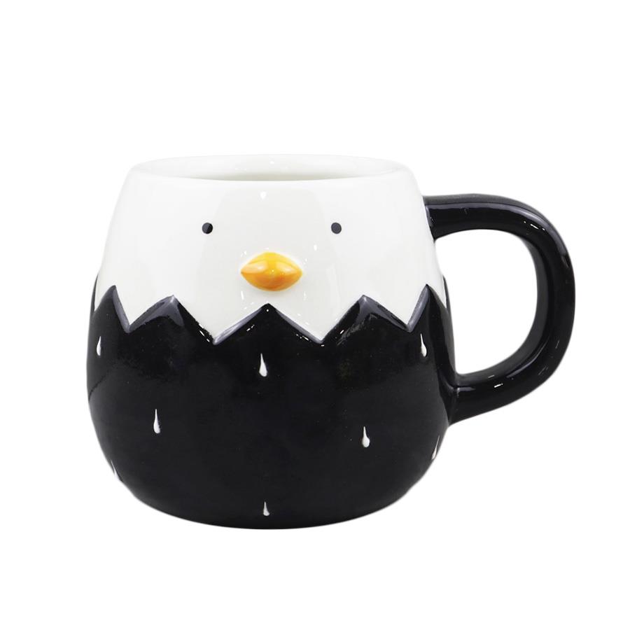 63e049588b7ce73606e483b970a16d37.jpg Kubek kura czarna 410ml RIKU/OD2585 - obrazek 1